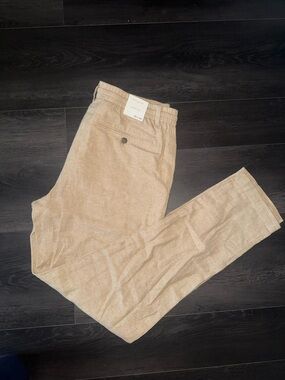 Banana Republic Men's Chinos - Light Tan